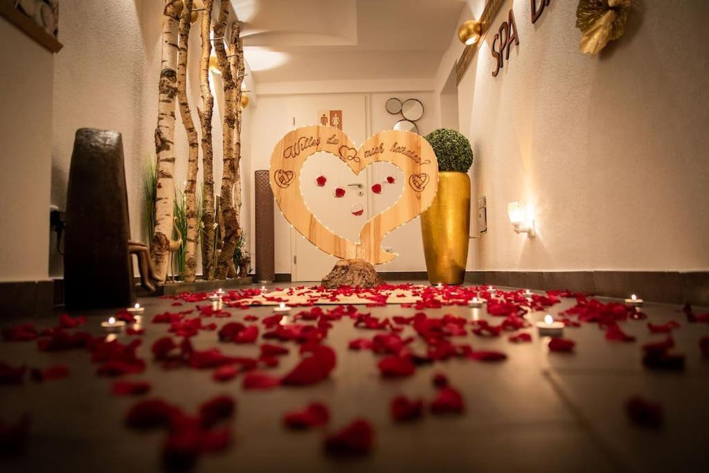 Chalet Vitaspa - Whirlpool & Sauna Privatspa بغنيتس المظهر الخارجي الصورة