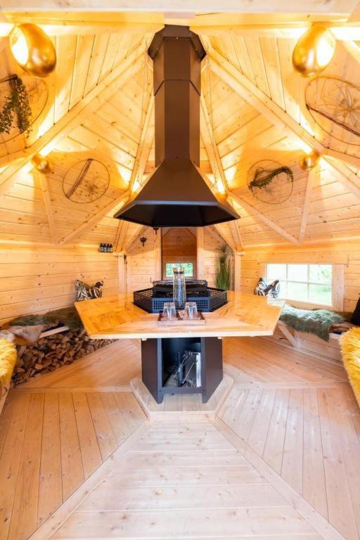 Chalet Vitaspa - Whirlpool & Sauna Privatspa بغنيتس المظهر الخارجي الصورة