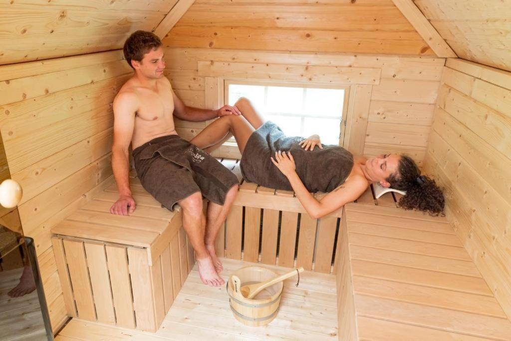 Chalet Vitaspa - Whirlpool & Sauna Privatspa بغنيتس المظهر الخارجي الصورة